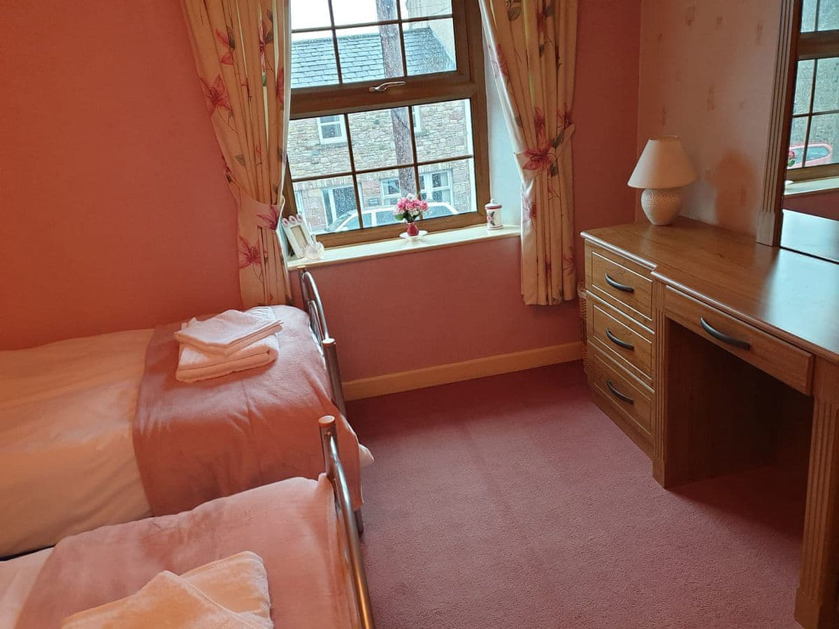 Twin bedroom | Kings Terrace, Brough, near Kirkby Stephen